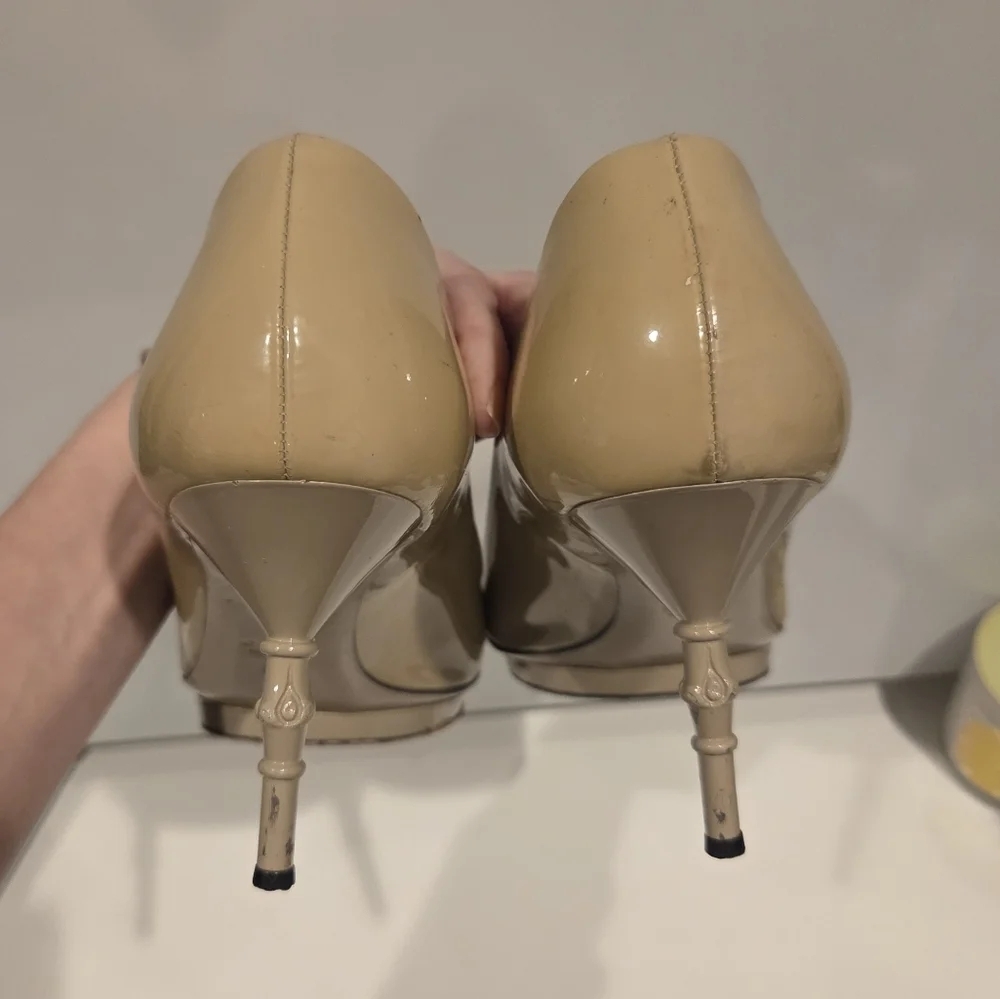 Gucci Tan Patent Leather Peep-Toe Bamboo Low Heels Size 8.5 - Picture 6 of 8